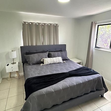 Apartment In Hollywood Close To Shops & Beach 110 מראה חיצוני תמונה