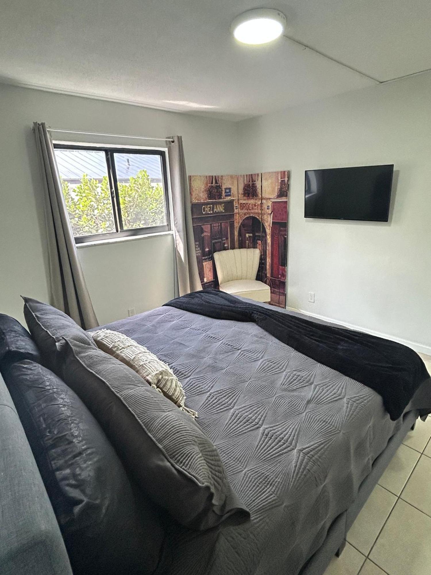 Apartment In Hollywood Close To Shops & Beach 110 מראה חיצוני תמונה
